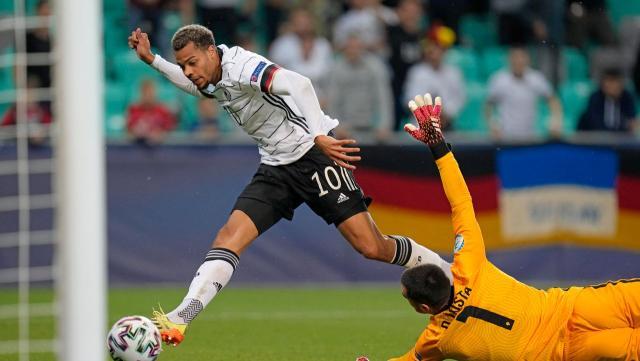 世界杯高清观看-众望所归！U21欧青金靴终获弗利克征召，狐媚仍落选