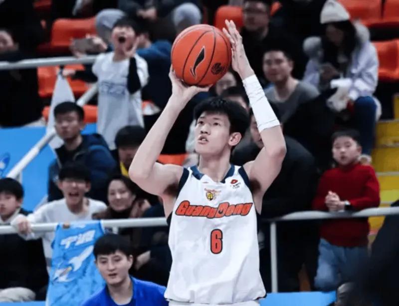 世界杯直播入口-广东3小将终于出价值！黄明依暴走却被DNP，王洪泽回暖，杨溢不错